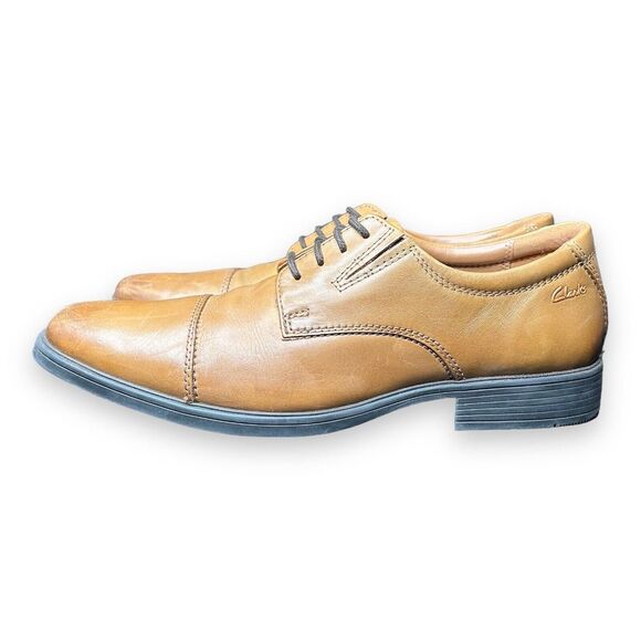 Clarks Size 8.5 Derby Dress Shoes Brown Leather Cap Toe Lace Up Solid - Picture 1 of 7